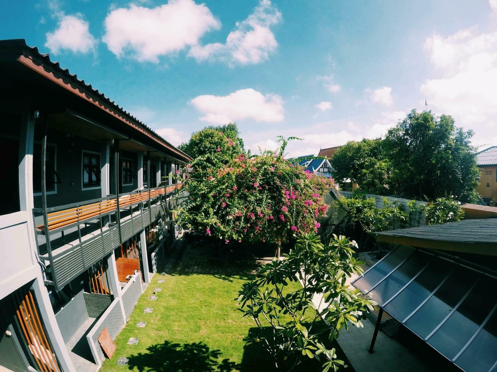 ChiangMai Moli INN Chiang Mai Bagian luar foto